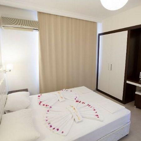 Side Suite Hotel Exterior photo